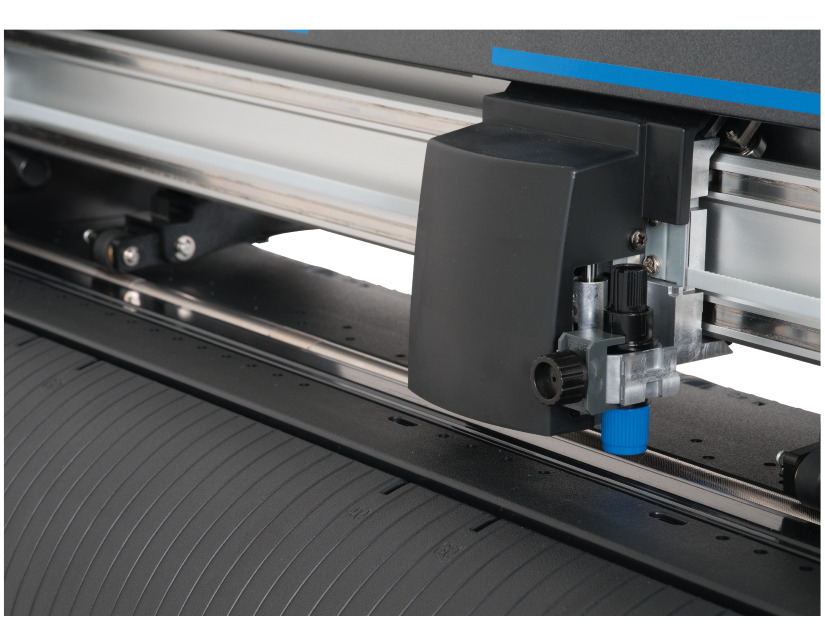 Carriage view of Graphtec CE7000-130 plotter cutter